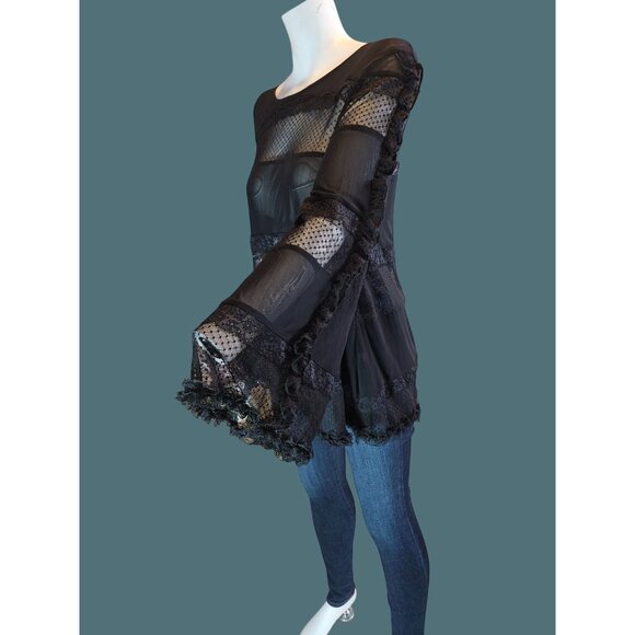 2/$35 POL Black Sheer Lace Witchy Goth Whymsical Bell Sleeve Oversized Blouse S - Picture 4 of 9